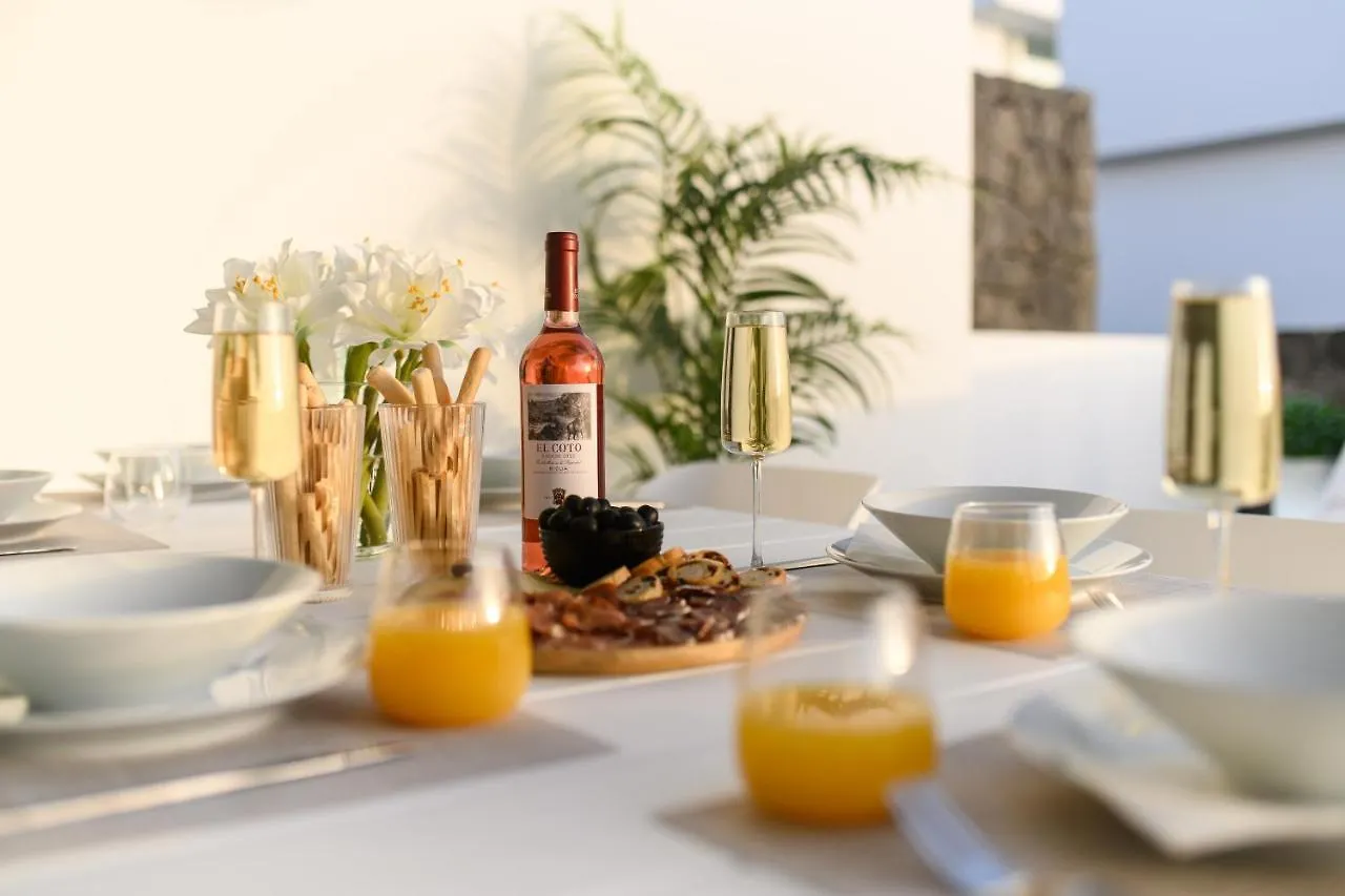Villa Moada Ocean Breeze كالاو سالفاجي 0*,  إسبانيا